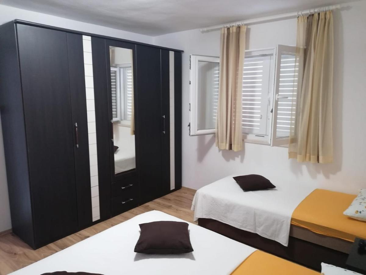 Apartment Slavica Τρογκίρ Εξωτερικό φωτογραφία